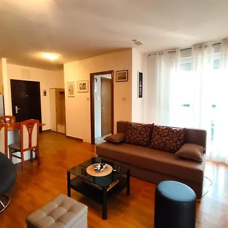 Riposo - Excellent Location, Free Parking *