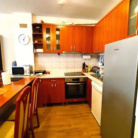 Riposo - Excellent Location, Free Parking *